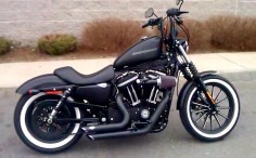 Custom Harley Davidson Iron 883