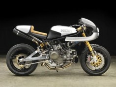Ducati 900SS Cafe Racer by Moto Studio #motorcycles #caferacer #motos |