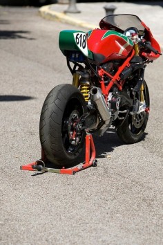 Ducati Cafe Racer 999 based