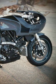 Ducati mh900E