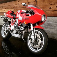 Ducati Mh900e