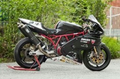 Ducati supersport racer