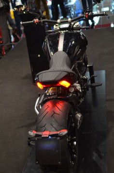 Ducati XDiavel: a Eicma 2105 il nuovo concetto low speed excitement per le cruiser su