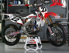 Factory Bike Friday: Team Two Two Racing Honda CRF450R - CHAD REED!!