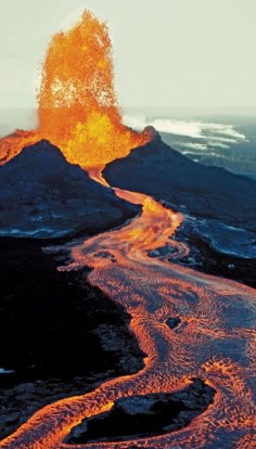 Geological Wonders of the World. Kilauea Volcano, Hawaii.