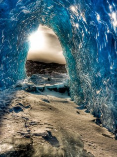 ✯ Glacier Cave, Alaska