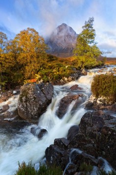 Glen Coe. Buachaille Etive Mòr. Misty Morning in Autumn. Highlands of Scotland.