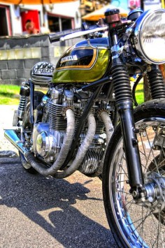 green honda cafe 2 | Flickr - Photo Sharing! Honda cb's. Probably the current generations best vintage custom option.