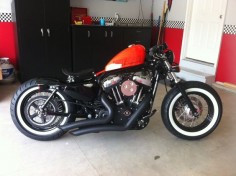 Harley Davidson 48 - pretty much what I'm shooting for but my tank isn't red.