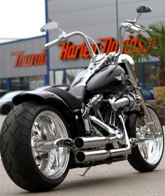 #Harley-Davidson Fat Boy customized by #Thunderbike