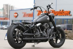 Harley-Davidson Softail Slim - customized by Thunderbike