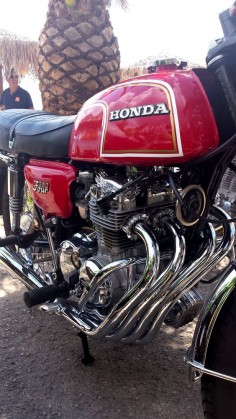 Honda CB 350 Four #honda #CB #CB350 #caferacercult #classic