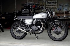 Honda CB350 Brat Style by The Pacific Motorcycle Co #motorcycles #bratstyle #motos | 