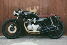 Honda CB500 1972 Cafe Racer by Moto Incendio #motorcycles #caferacer #motos | 