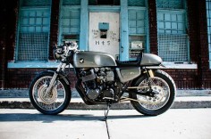 Honda CB750 Cafe Racer by KITCHEN MOTO CUSTOM - Photos by Anna Heritage #motorcycles #caferacer #motos | 
