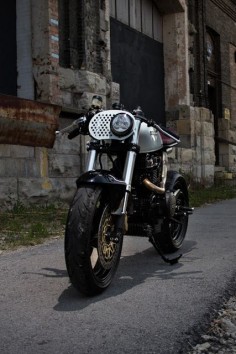 Honda CM450 Cafe Racer by Wrench Tech Racing #motorcycles #caferacer #motos |