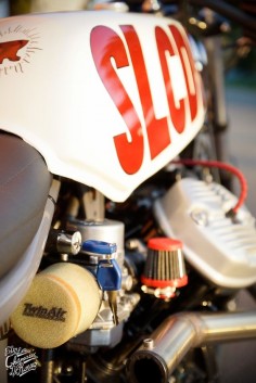 Honda CX500 Cafe Racer “De la mort !” by Sur les Chapeaux de Roues #motorcycles #caferacer #motos |