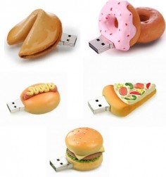 I am sooo going to have to see what I can do with clay and USB drives =) =)