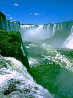 Iguazu Falls, Brasil. Always wanted to see this place.