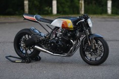 Jaw Dropper: A gnarly Honda CB900F from the 80s given the modern cafe racer treatment.