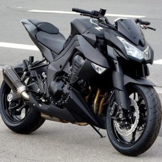 Kawasaki Z1000 with modified exhaust  Which eliminates the only weakness of the design.