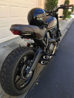 Mad Max FT with SW-Motech Crashbars, all blacked out and M-Shocks - Ducati Scrambler Forum
