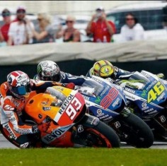 Marc Marquez, Jorge lorenzo and Valentino Rossi battling for 1st at Indianapolis 2014, amazing how close together they get! Honda, yamaha.
