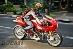 MH 900 Ducati