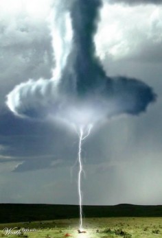 Mjolnir cloud -This cloud is also called Thor's Hammer due to the shape.