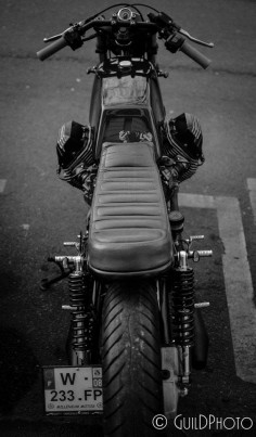 Moto Guzzi 1100 Cafe Racer by Zombie Customs - Photo by Guillaume Ducasse Photography #motorcycles #caferacer #motos | 