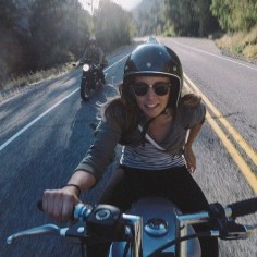 moto selfie.