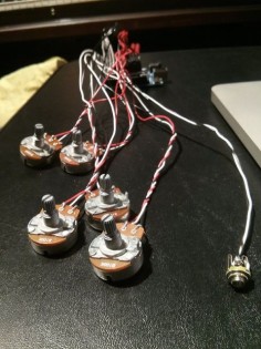 Mozzi creates complex sounds for Arduino