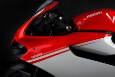 Officially Official: Ducati 1199 Superleggera