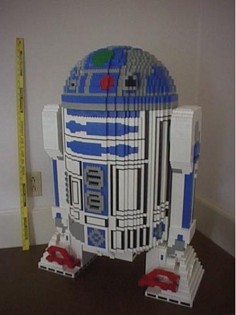 R2D2 and 16 other geeky creations out of legos