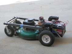 Radio Controlled / Robotic lawnmower. Crazy, but very cool. Arduino-RC-Lawnmower-painted[1]