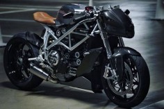 “RAFFALE” Ducati 1098 by Apogee Motoworks  found via CUSTOMBIKE “THE PASSION OF SPEED” More bikes here.