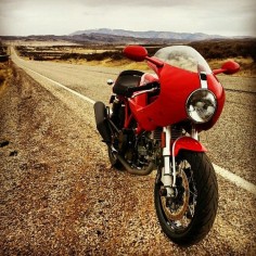 Ran out of gas on Idaho Hwy 20, near Mountain Home Reservoir, ID. I had a good walk pushing my bike until a nice family stopped and gave me some gas. Ducati Sport Classic 1000S, SC1000S (at Mountain Home, ID)