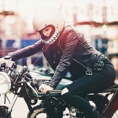 Real Motorcycle Women - strongsoulriders (1)