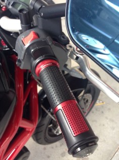 Rizoma Lux grips Ducati Monster 796
