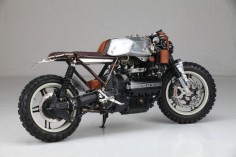 RocketGarage Cafe Racer: Augh "Suscettibile" The Different Kappa