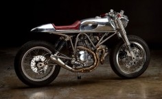 RocketGarage Cafe Racer: Ducati 900SS SP J63