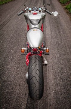 RocketGarage Cafe Racer: Ducati Radicalize