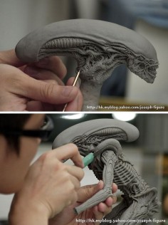 Sculpting the Dog Alien figure | Joseph Sang  via fukubeetoe