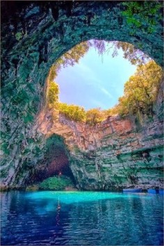 THE AMAZING WORLD: Melissani Cave, Kefalonia, Greece