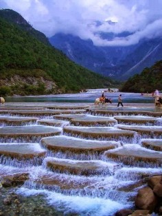 The Blue Moon Valley, Lijiang China