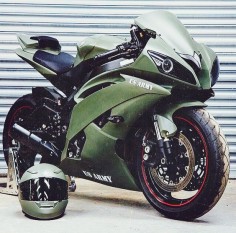 The Green Machine - Yamaha Motorcycle #athletestravel #healthcoachhowie #heaxmobile