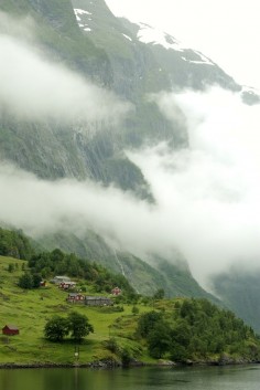 The misty fjords,   Nærøyfjord / Norway (by George Goodman).