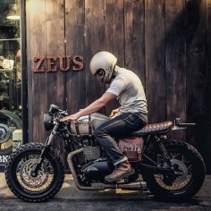 Triumph Mad Max of Zeus Custom #zeuscustom #zeus #triumphscrambler #motorcycle #triumph #triumphbonneville #triumphmotorcycles #caferacer #brat #scrambler #triumphthailand #caferacersofinstagram