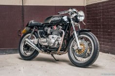 Triumph Trident by Oldscool Mechanics—complete with a new Dresda frame.