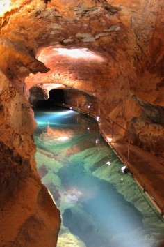 Underground Jenolan Caves in Blue Mountains, New South Wales Australia